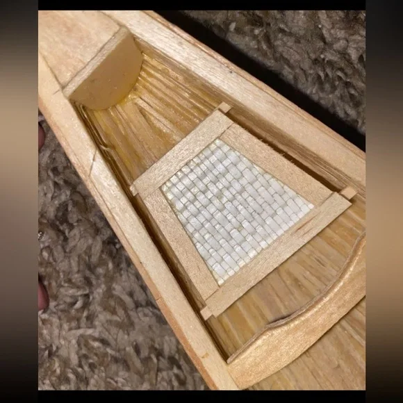 Completely Handmade boat with paddles - Picture 5 of 16